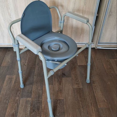 Krzesło Toaletowe  02 - składane