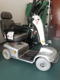 wózek elektryczny shoprider srebrny Wózek skuter elektryczny inwalidzki shoprider 