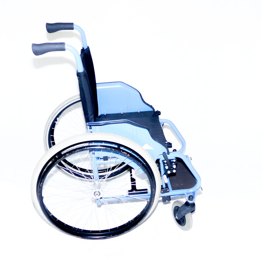 Wózek inwalidzki dziecięcy 01 niebieski 13WOZ