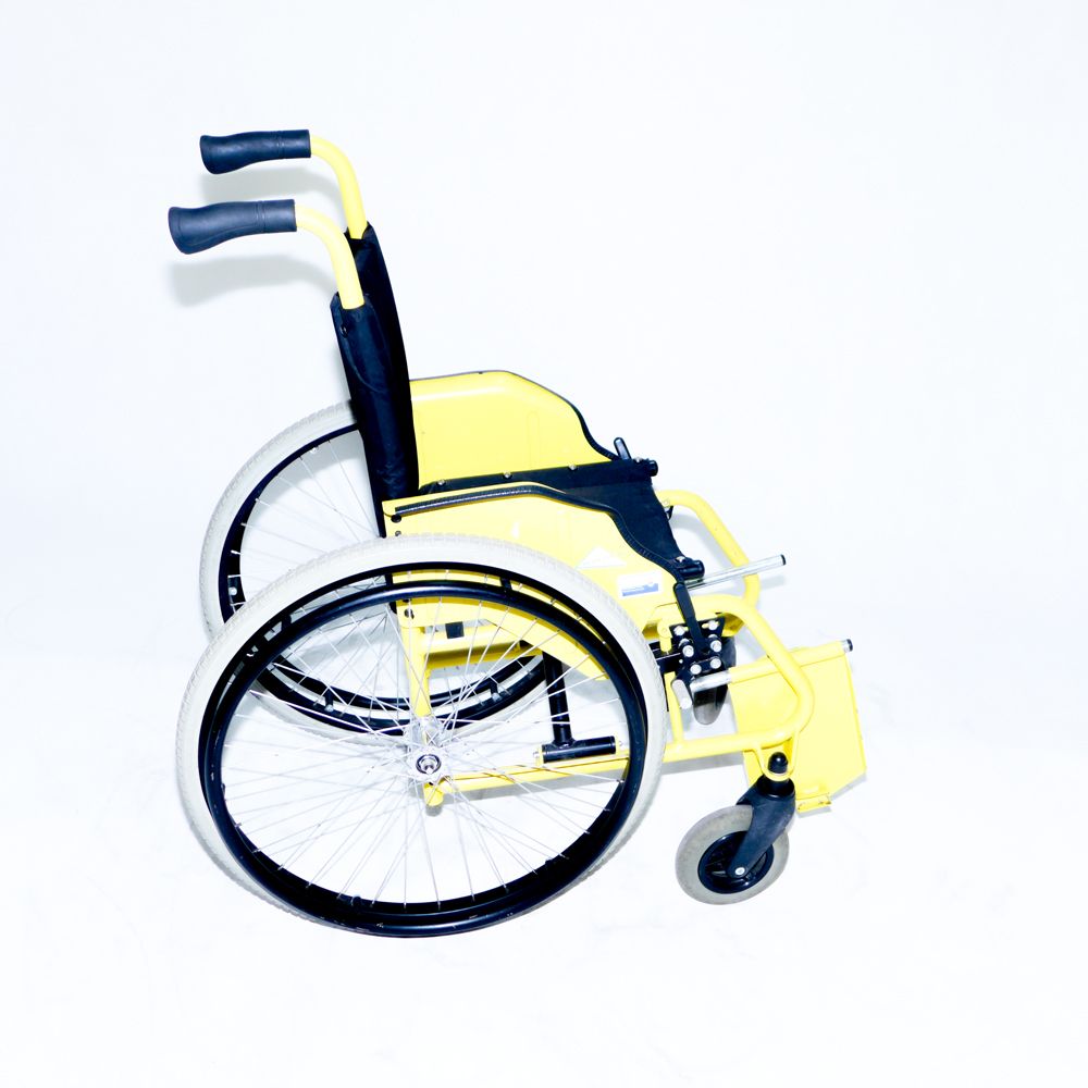 Wózek inwalidzki dziecięcy 02 żółty 11WOZ